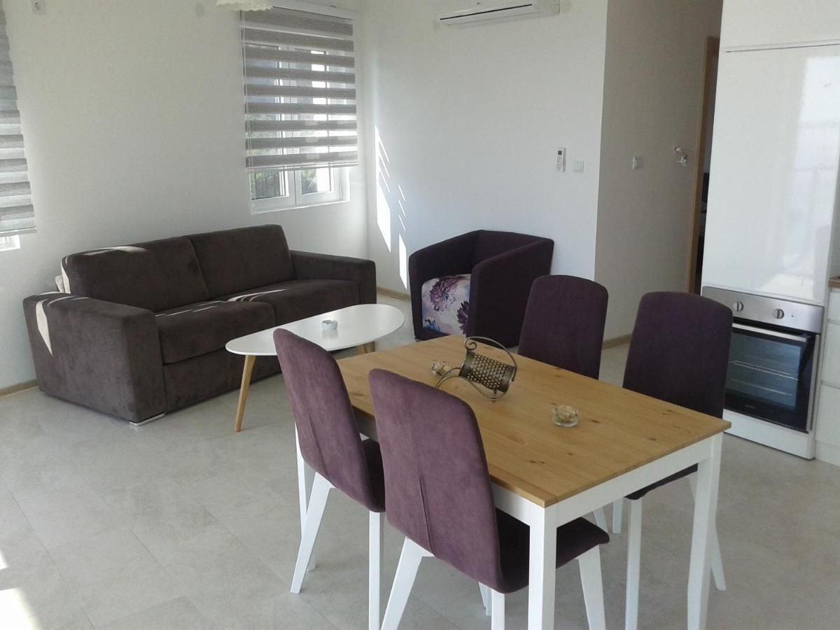 Apartments Odiva 卢什蒂卡 外观 照片